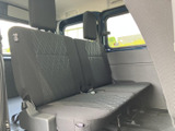後部座席もゆったりとした居住空間を確保。同乗者もリラックスできる空間です。家族や友人と快適な時間を過ごせるでしょう。