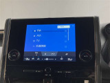 いまや必須装備「ナビゲーション」搭載!知らない場所に、スイスイッとドライブ。なんて便利な機能でしょうか?もう、これなしではハンドルを握れませんね!でも、運転中の操作は危険ですのでご注意ですね♪