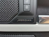【MERIDIANサウンドシステム メーカーop価格￥149000】精密なデジタル技術を用いて、車内で臨場感あふれるオーディオ体験を提供します。澄み渡った高音から迫力ある重低音まで鮮やかに再生します。