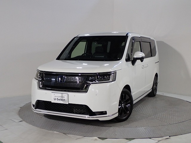 ステップワゴン 2.0 e:HEV スパーダ