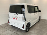 お客様にぴったりなおクルマをお選びいただけますように様々な展示車をご用意致しております!ダイハツの軽自動車だけではなく、他メーカー車やコンパクトカー・ミニバンなども数多く取り揃えております!