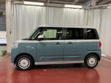 【スマートアシスト搭載車】 衝突回避支援ブレーキ機能(対車両・歩行者)、衝突警報機能(対車両・対歩行者)、誤発信抑制制御機能などの機能で安全な運転をサポートします。