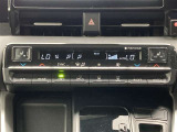 オートエアコンは温度を設定するだけで、自動で風量などを設定してくれます。運転しながら操作も必要ないので、安全性も向上します。