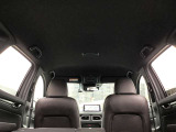 天井も綺麗です☆私は中古車を見るときに天井を良く見るようにしています☆ここが綺麗な車は車内が綺麗なことが多いです☆