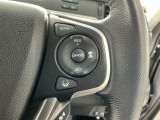 【アダプティブ・クルーズ・コントロール】予め設定した車速内でクルマが自動的に加減速。 前走車との適切な車間距離を維持しながら追従走行し、高速道路でのドライバーの疲労を軽減してくれる嬉しい機能付♪