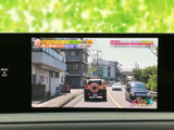 停車中にテレビや映像を楽しめるので、休憩時間も充実。待ち時間も快適に過ごせます。