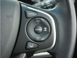 ◆アダプティブクルーズコントロール◆予め設定した車速内でクルマが自動的に加減速。前走車との適切な車間距離を維持しながら追従走行します。【LKAS】車線維持支援システムでステアリング操作を支援。