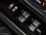 電動格納式ドアミラー・パワーウインドウを装備しています。