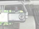 【ドライブレコーダー】ドライブレコーダー装備!走行中はもちろん、あおり運転や事故に遭遇した際、映像で記録し、万一のリスクに備えます。※記録用SDカードはお客様ご自身でご準備いただく必要があります。