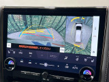 【パノラミックビューモニター】専用のカメラにより、上から見下ろしたような視点で360度クルマの周囲を確認することができます☆死角部分も確認しやすく、狭い場所での切り返しや駐車もスムーズに行えます。