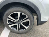安全・安心な走行のために、納車前にダイハツのクルマを知り尽くしたエキスパートが基本性能に関わる機能や状態を徹底的に点検。消耗部品の交換など法定12ヶ月点検相当の点検・整備を実施しております
