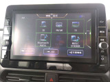 日産純正ディーラーオプションのパナソニック製9インチメモリーナビMM321D-L付きです。