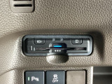 ETC車載機が付いてます。ETCが使用可能な道路通行料はキャッシュレスでスマートに走行できます。