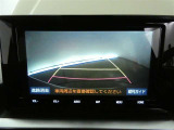 【バックモニター】・・・気になる後ろの見通しも、車庫入れに大活躍☆運転が困難な場所でも、しっかりサポート!心強い味方のモニターです♪