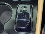 スタイリッシュな室内で運転もしやすいです♪使い勝手の良い配置も考えられています!!