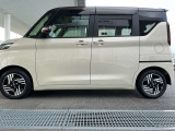 屋根がブラウン茶色のツートンカラーです