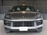 22 インチ911 Turbo Designホイール、ホイールアーチエクステンション(エクステリアカラー)付き