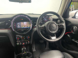 丸を基調としたMINI独特のデザインがとても魅力的です!!MINI NEXT成田(10:00から19:00月曜日定休・祝除)