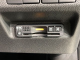 いまや快適なカーライフに欠かせないETCが付いています。