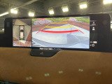 【360&deg;ビューモニター】専用のカメラにより、上から見下ろしたような視点で360度クルマの周囲を確認することができます☆死角部分も確認しやすく、狭い場所での切り返しや駐車もスムーズに行えます。