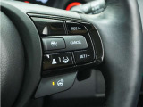 ◆アダプティブクルーズコントロール◆予め設定した車速内でクルマが自動的に加減速。前走車との適切な車間距離を維持しながら追従走行します。【LKAS】車線維持支援システムでステアリング操作を支援。