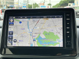 詳細な地図データで、目的地までスムーズに案内。交通状況に応じて最適なルートを検索し、安全で快適なドライブをサポートします。