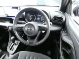 見通しのよいすっきりとした視界で、誰でも運転しやすいです。運転のしやすさは疲れにくさにも繋がりますよ♪