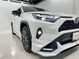 フォグランプ装着車です。暗い夜道の車両前方を明るく照らします