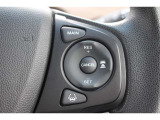 安全運転支援システムHonda SENSINGを搭載。衝突軽減ブレーキや、誤発進抑制機能、アダプティブクルーズコントロール、車線維持など複数の先進技術で安心・快適なドライブをサポートします。