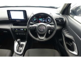 スタイリッシュなインパネ周りです!運転の際、常に目にする部分は、シックにまとめた飽きの来ないデザインが人気です!