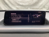 ハンドル操作をアシストすることにより車線からの逸脱回避を支援します。