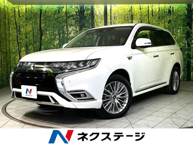 アウトランダーPHEV 2.4 G プラスパッケージ 4WD 