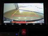 バックガイドモニターで、後方を確認しながら安心して駐車することができます。運転初心者も熟練者も必須の機能ですよ!