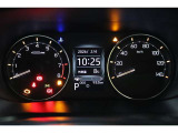 マルチインフォメーションディスプレイ付きのメーターです!エコ運転へ導く多彩な情報を表示してくれます。