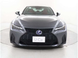 1年間走行距離無制限の中古車保証が付帯されます。