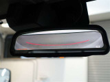 バックモニターで、後方を確認しながら安心して駐車することができます。運転初心者も熟練者も必須の機能ですよ!