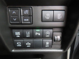 パワースライドドアなど各機能のスイッチは運転席から操作ラクラク。
