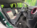 【運転席シートヒーター】寒い日に重宝するシートヒーター!エアコンより早く温まってくれるので寒がりの人も安心ですね♪エアコンの温風は乾燥するから苦手、という方にもをおすすめです。