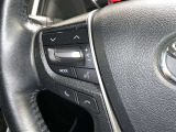 ステアリングスイッチ装備!運転しながら手元でオーディオの操作などができます。