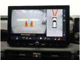 パノラミックビューモニター装備!トップビュー&フロントビュー・車両に取り付けたフロント、サイド、バックカメラの映像を合成して画面上に表示させることで、低速時の運転を補助する装置です。