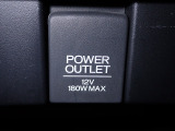 アクセサリーソケット機能付きです。消費電力120W(10A)以下のアクセサリーに、直流12Vの電源を供給します。