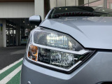 オートライト機能LEDヘッドランプ付きで、大変明るく夜間運転の視界をサポートしてくれます。また夕暮れ時やトンネル走行時にヘッドランプが自動で点灯してくれます。