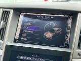従来までの最大4つのドライブモードに加え、カスタマイズできるPERSONALモードを搭載しました。機能を細かく選択し設定、特別なスカイラインを作りあげる愉しみを堪能できます!