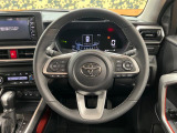 【純正革巻きステアリング】上質な革を使用することで、手にしっかり馴染みとても運転しやすいハンドルです♪