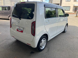 当店はダイハツ正規ディーラーです。キッズスペースも完備してますので、是非ご家族でご来店下さい。