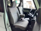 自動車保険も取り扱っておりますの無料で見積りをいたします♪ お客様のお話を伺い、お客様に合った的確なプランをご提案させて頂きます。