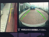 左サイドカメラとフロントカメラ運転席から死角となりやすい車両左前部分や前方部分もバッチリ見えます♪