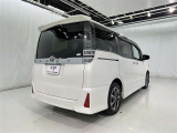 走りにこだわりながら収納力も持ち合わせたお車です。荷物を載せて軽快なドライブを楽しめますよ♪
