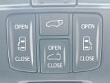 【両側パワースライドドア】スマートキーや運転席のスイッチで後席両側スライドドアの開閉が可能♪電動だから力を入れてドアを開ける必要が無く、小さなお子様でも簡単に開け閉めでき快適です♪