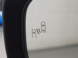 BSM(ブラインドスポットモニター)装備! 走行中左右斜め後方の死角の車両を検知しお知らせします!